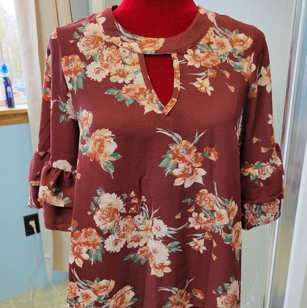Ladies small florap blouse